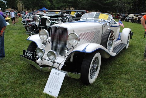 '32 Auburn - Show Featured Car